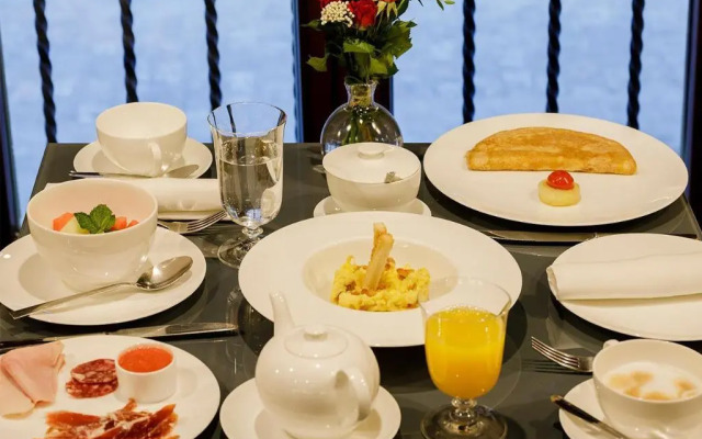 EME Catedral Mercer Hotel