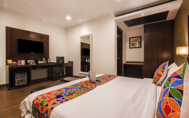 FabHotel Sarita Vihar