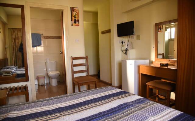 Elysso Hotel