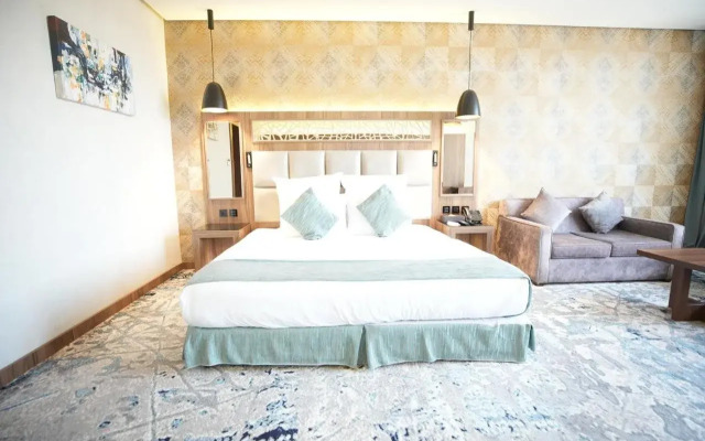 White Diamond Hotel Sari