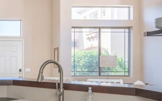 Stylish Cave Creek 3 Bdrm Vacation Home!