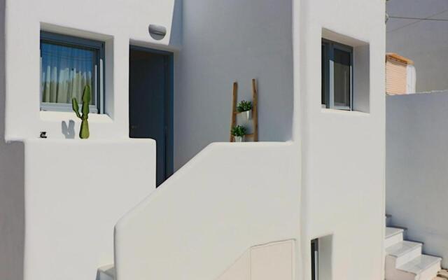 The Nine Graces - Agia Anna Beach Apartements
