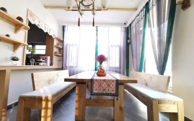 Fuxian Lake Yunli Inn