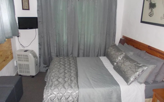 Villa Ocean Crest Guesthouse and B&B