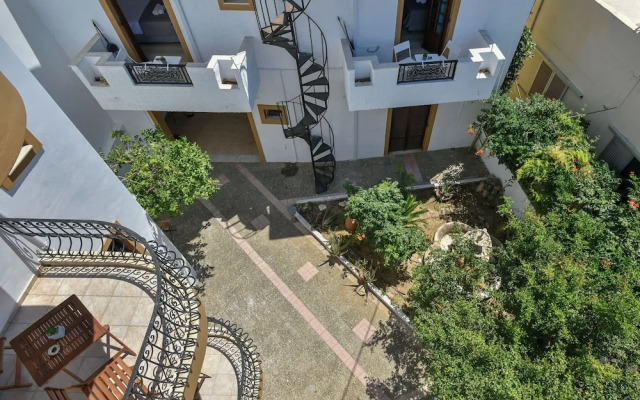 Eva Studios & Apartments