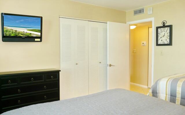 South Seas Tower 3-905