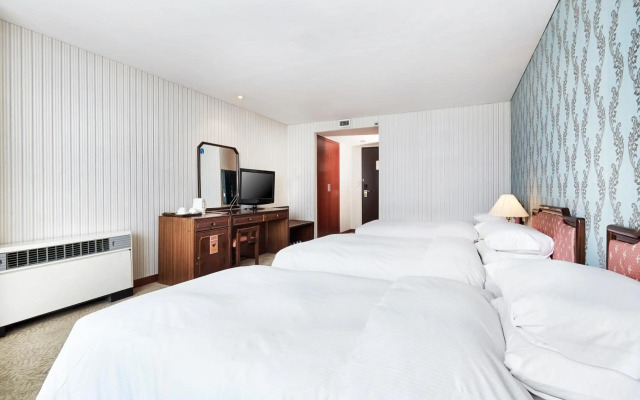 Hotel President