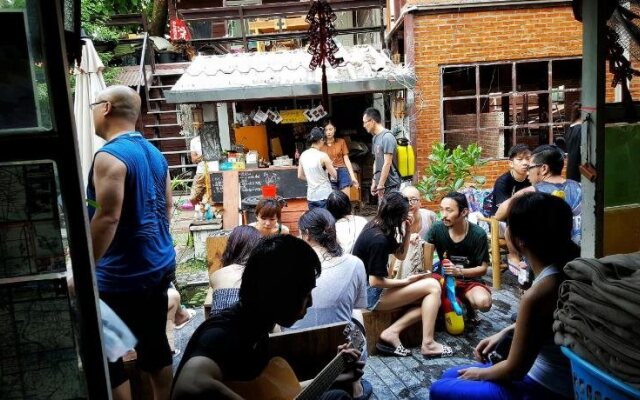 Chang Home Guest House