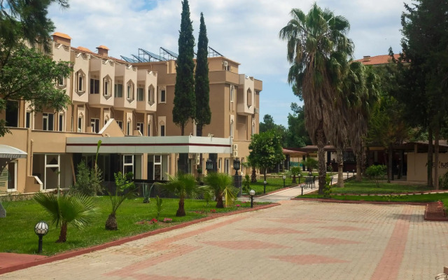 Alexius Beach Hotel