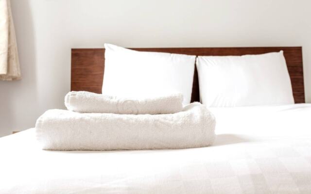 Spacious Holborn Apartment Close to Tube