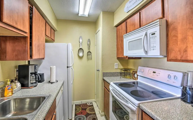 Refreshing Galveston Condo w/ 2 Balconies!
