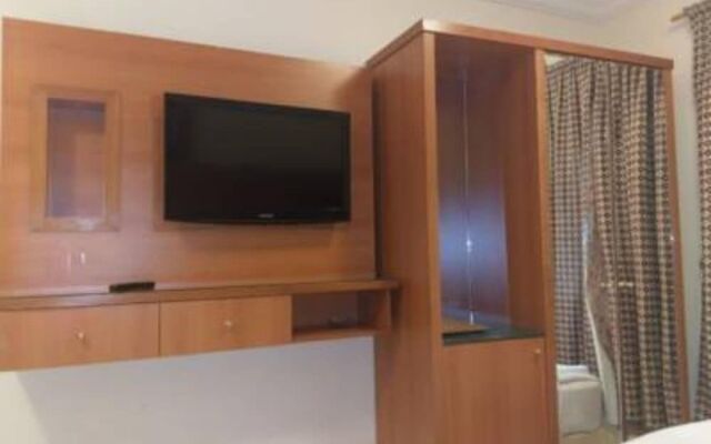 Aayan Al Shisha Hotel