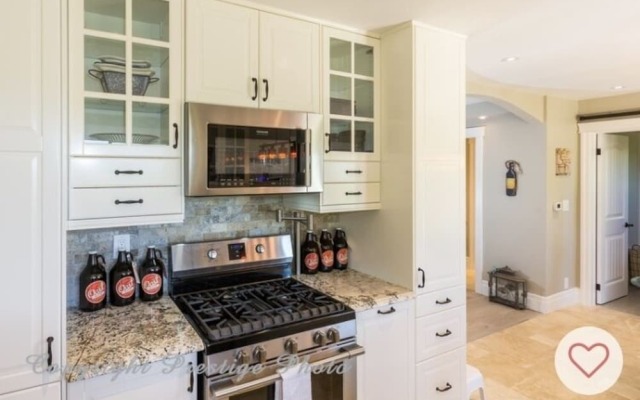 Liguria Lane Cottage