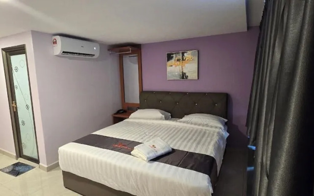 Enrich Hotel Semenyih by uBook