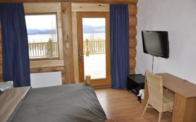 Williston Lake Resort