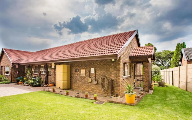 LeoZet Self catering apartment