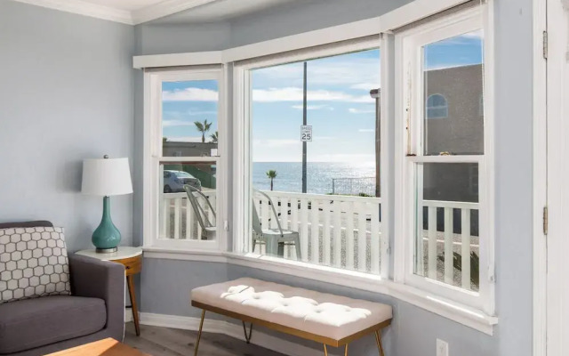 Pacific Bungalow