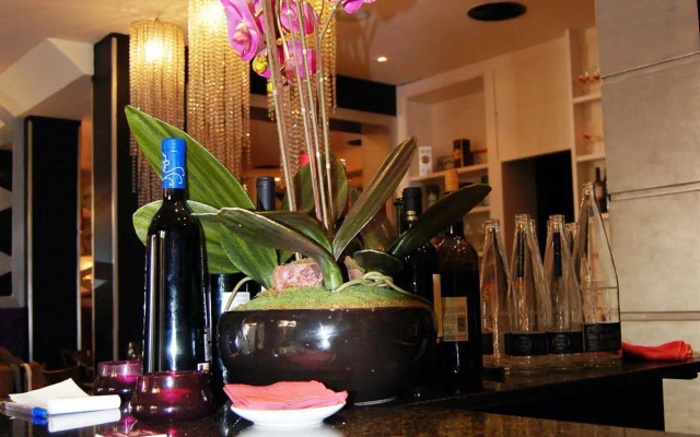 Village Sol Apartments