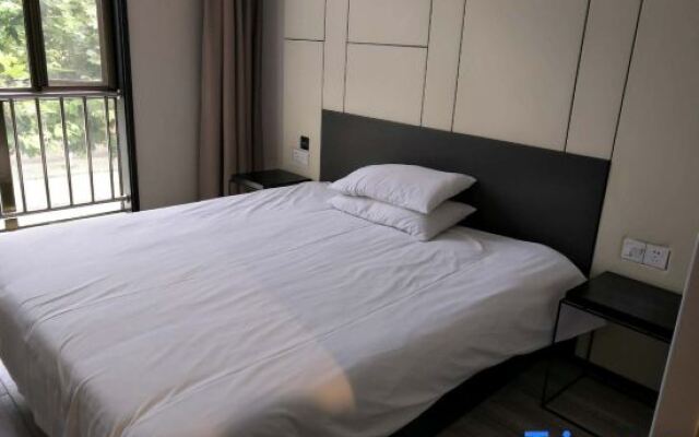 UMYouXuan Gaoxing Hotel (Shanghai Lianhua South Road)
