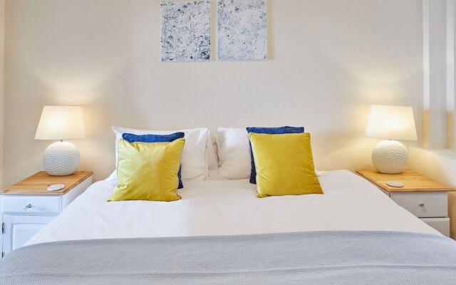 Host Stay Rockpool