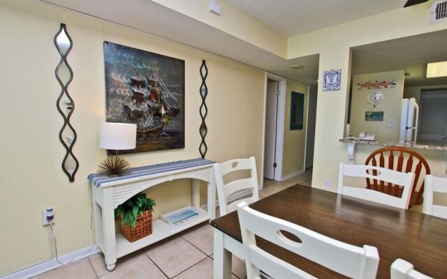 Castaways by Youngs Suncoast