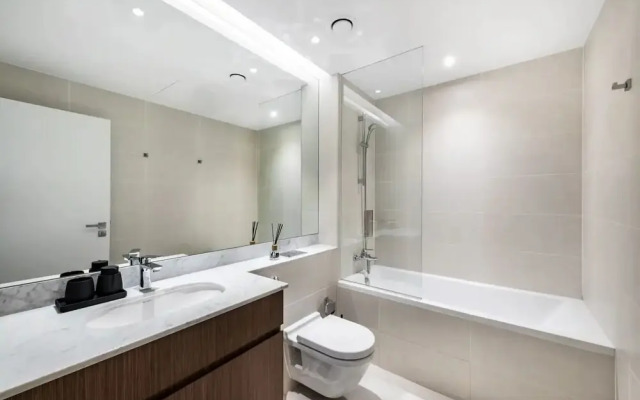 Stylish 2BR in La Rive 2
