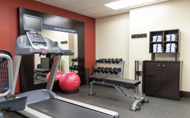 Hampton Inn & Suites Cleveland-Airport/Middleburg Heights