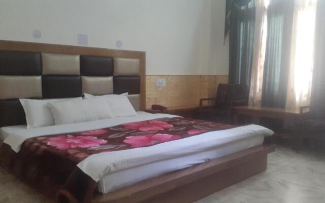 Hotel Shivalik