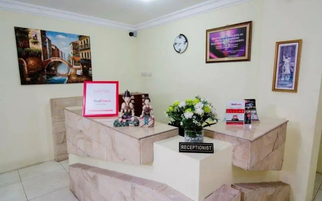 RedDoorz near Marvel City Mall