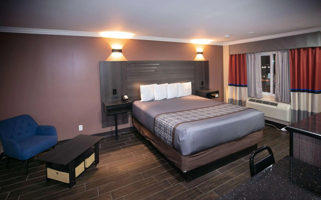 Rodeway Inn & Suites