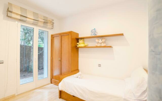 Spectacular Villa With Three Levels Located in Quiet Area