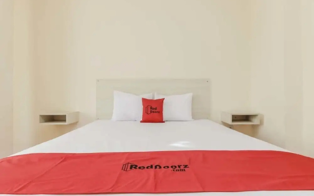 RedDoorz Plus near Jembatan Musi II Palembang
