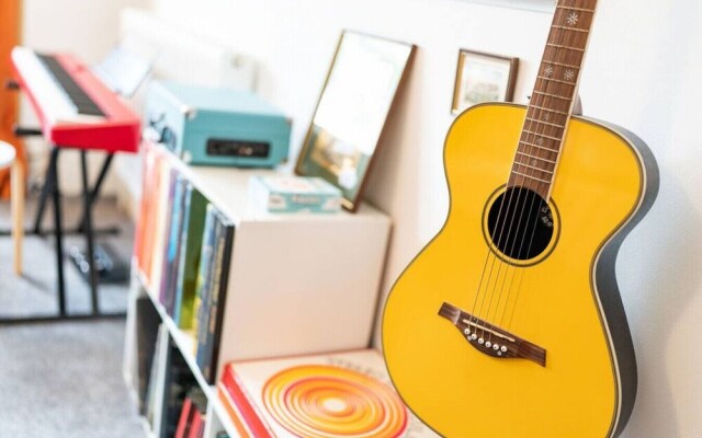 The Palais - Retro Style