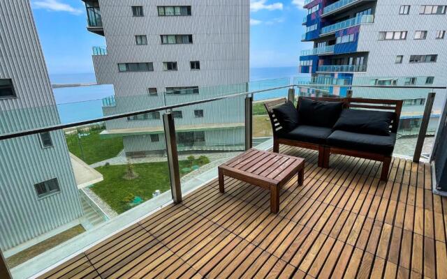 Charming Sea View Apt Quiet Area 5 Min To Beach