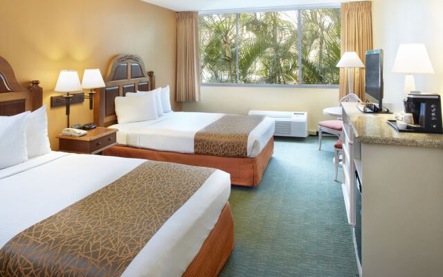 Airport Honolulu Hotel, Trademark Collection by Wyndham