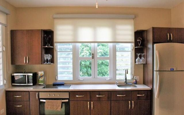 Isabela Villa Bonita - Vacation & Event Venue Sleeps 50!