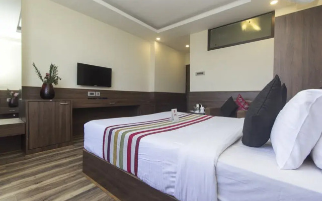 OYO 11570 Central Shangrila Resort & Spa