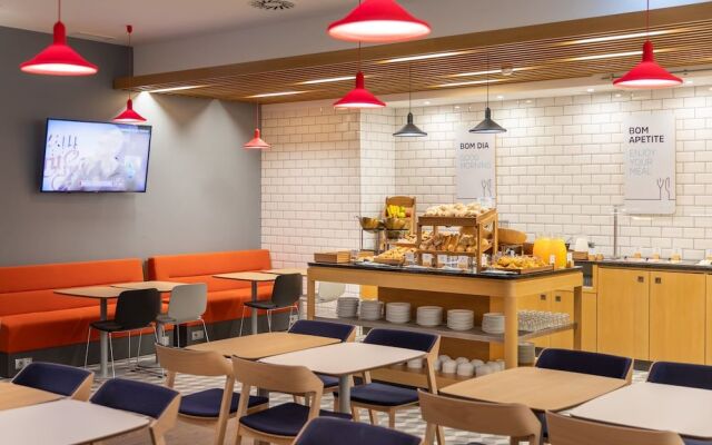 Holiday Inn Express Porto - Santa Catarina