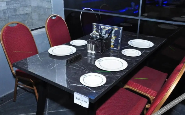 Comet Hotels by OYO Rooms