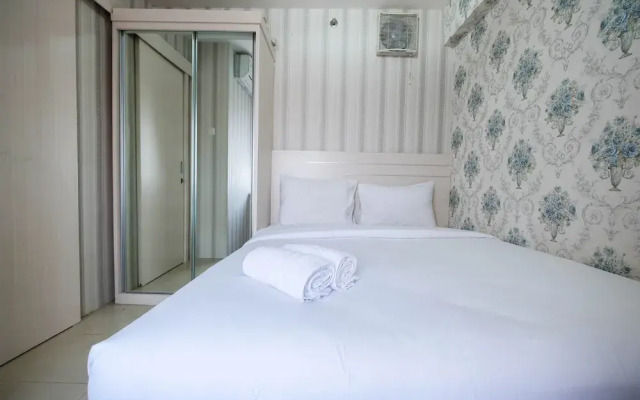 Comfy 2BR Bassura City Apartment Near Bassura Mall