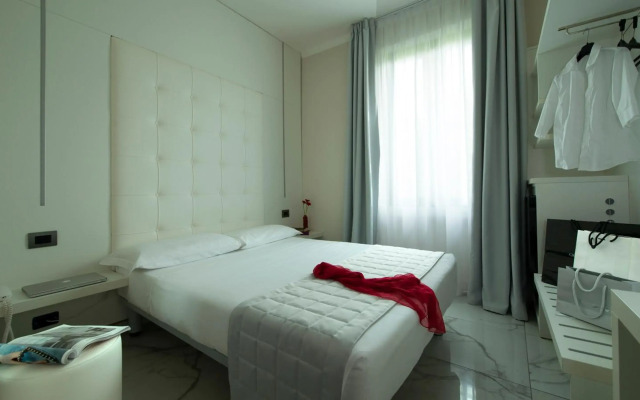 Collection O The Bangkok Airport Link Suite
