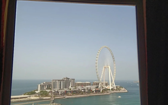 Remarkable 2-bed Apartment in Dubai