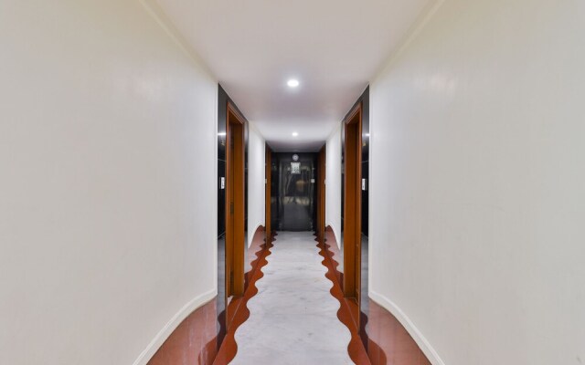 Capital O 18973 Hotel Summit