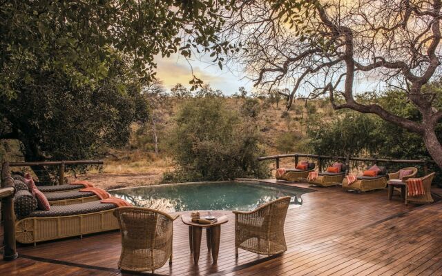 Tuningi Safari Lodge