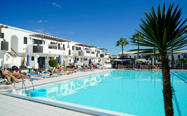 Apartamentos Plaza Azul
