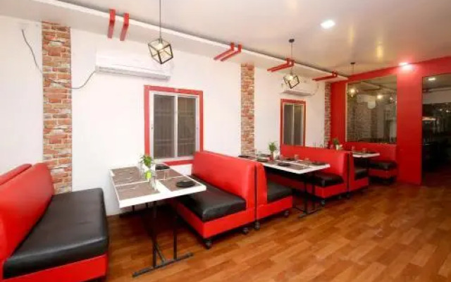 Happy Restaurant by OYO Rooms