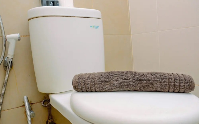 Beautiful and Cozy 2BR above Mall at Bassura City Apartment