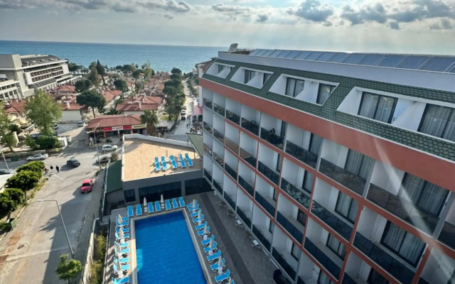 Side Golden Rock Hotel 16+ Adults Only