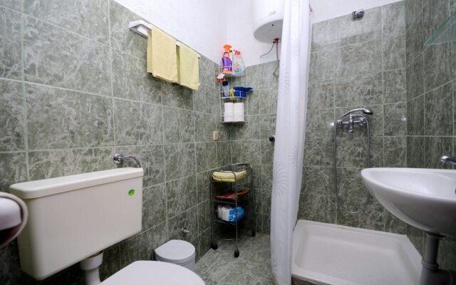 Apartments Lola
