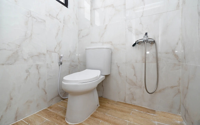 OYO 1611 Four D'home